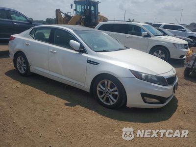 Czwarte zdjęcie samochodu z boku: 2011 KIA OPTIMA EX VIN:KNAGN4A7XB5057599 - miniatura