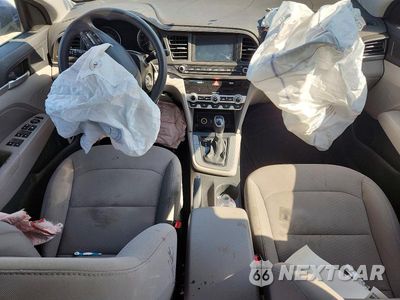Zdjęcie 8 z 12 samochodu: 2020 HYUNDAI ELANTRA SEL VIN:5NPD84LF9LH576968 - miniatura