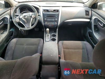 Zdjęcie 8 z 12 samochodu: 2013 NISSAN ALTIMA 2.5 VIN:1N4AL3AP3DC282797 - miniatura