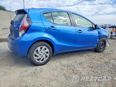 Trzecie zdjęcie samochodu z tyłu: 2015 TOYOTA PRIUS C TWO VIN:JTDKDTB37F1095648 - miniatura