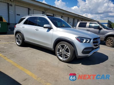 Czwarte zdjęcie samochodu z boku: 2020 MERCEDES-BENZ GLE 350 4MATIC VIN:4JGFB4KE5LA081933 - miniatura