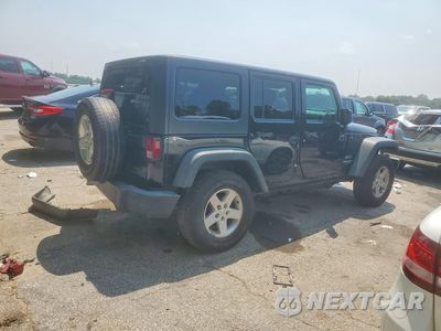 Trzecie zdjęcie samochodu z tyłu: 2016 JEEP WRANGLER UNLIMITED SPORT VIN:1C4BJWDG3GL115667 - miniatura