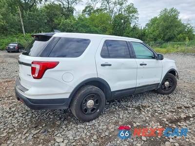 Trzecie zdjęcie samochodu z tyłu: 2019 FORD EXPLORER POLICE INTERCEPTOR VIN:1FM5K8AR6KGB22931 - miniatura
