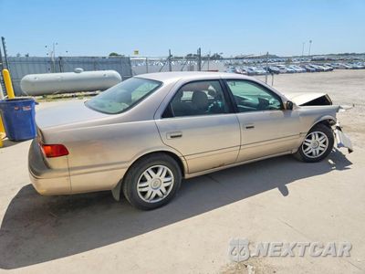 Trzecie zdjęcie samochodu z tyłu: 2001 TOYOTA CAMRY CE VIN:4T1BG22K71U772502 - miniatura