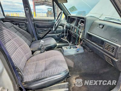 Zdjęcie 7 z 12 samochodu: 1986 JEEP CHEROKEE VIN:1JCWL7812GT099662 - miniatura