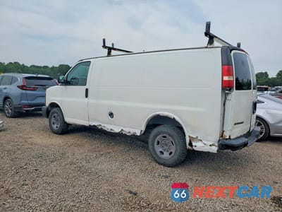 Drugie zdjęcie samochodu z przodu: 2008 CHEVROLET EXPRESS 2500 DELIVERY VAN VIN:1GCGG25C681147874 - miniatura