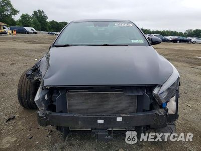 Piąte zdjęcie samochodu w środku: 2022 KIA FORTE GT LINE VIN:3KPF54ADXNE454355 - miniatura
