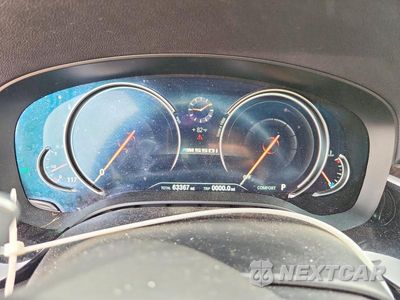 Zdjęcie 9 z 12 samochodu: 2018 BMW M550XI VIN:WBAJB9C52JB035376 - miniatura