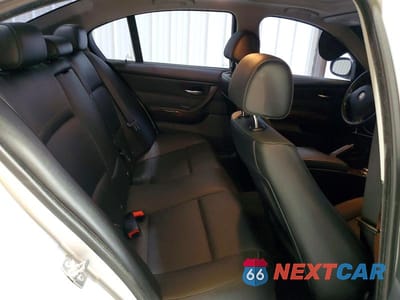 Zdjęcie 10 z 12 samochodu: 2010 BMW 328 XI VIN:WBAPK7C55AA461826 - miniatura