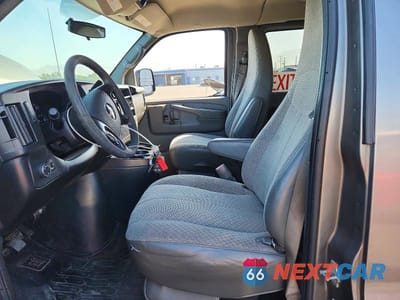 Zdjęcie 7 z 13 samochodu: 2011 GMC SAVANA G3500 LT VIN:1GJZ71FG8B1115688 - miniatura