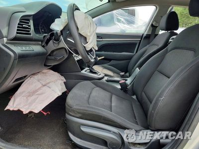 Zdjęcie 7 z 13 samochodu: 2020 HYUNDAI ELANTRA SEL VIN:5NPD84LF4LH627907 - miniatura