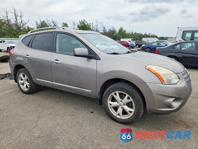 Czwarte zdjęcie samochodu z boku: 2011 NISSAN ROGUE S VIN:JN8AS5MV4BW280530 - miniatura