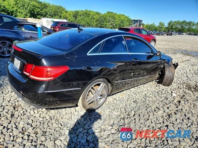 Trzecie zdjęcie samochodu z tyłu: 2014 MERCEDES-BENZ E 350 VIN:WDDKJ5KB7EF250363 - miniatura
