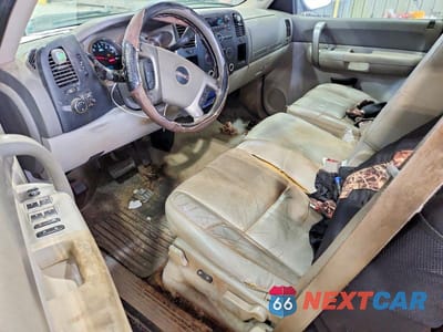 Zdjęcie 8 z 12 samochodu: 2008 GMC SIERRA C1500 VIN:1GTEC19J78Z320275 - miniatura