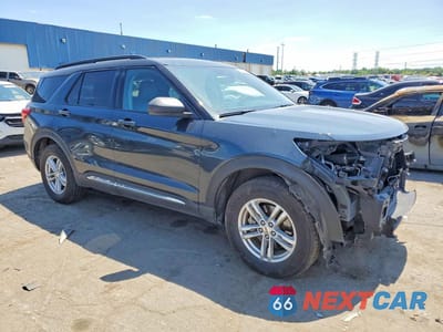 Czwarte zdjęcie samochodu z boku: 2022 FORD EXPLORER XLT VIN:1FMSK8DH6NGA28543 - miniatura