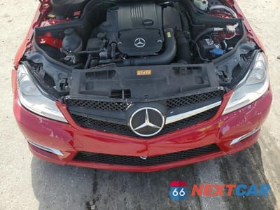 Zdjęcie 11 z 12 samochodu: 2013 MERCEDES-BENZ C 250 VIN:WDDGF4HB5DR288776 - miniatura