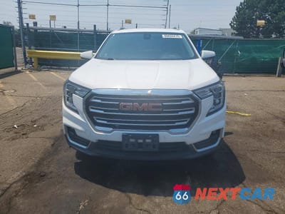 Piąte zdjęcie samochodu w środku: 2022 GMC TERRAIN SLT VIN:3GKALVEV2NL179377 - miniatura