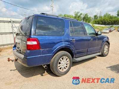 Trzecie zdjęcie samochodu z tyłu: 2011 FORD EXPEDITION XLT/KING RANCH VIN:1FMJU1H5XBEF16740 - miniatura