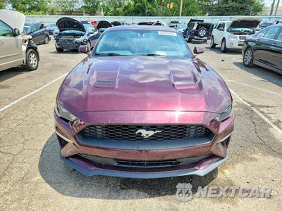 Piąte zdjęcie samochodu w środku: 2018 FORD MUSTANG VIN:1FA6P8TH7J5144578 - miniatura