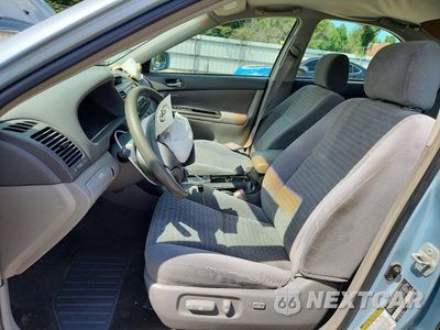 Zdjęcie 7 z 13 samochodu: 2006 TOYOTA CAMRY LE VIN:4T1BE32K26U680717 - miniatura