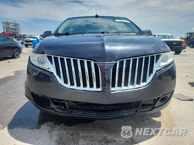Piąte zdjęcie samochodu w środku: 2013 LINCOLN MKX VIN:2LMDJ6JK2DBL42930 - miniatura