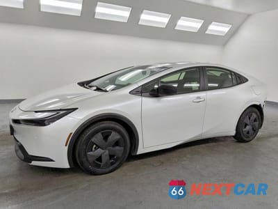 2025 TOYOTA PRIUS LE JTDACAAU9S3061299 - główne zdjęcie licytacji z USA - miniatura
