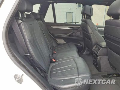Zdjęcie 11 z 13 samochodu: 2016 BMW X5 XDRIVE35I VIN:5UXKR0C5XG0U48891 - miniatura