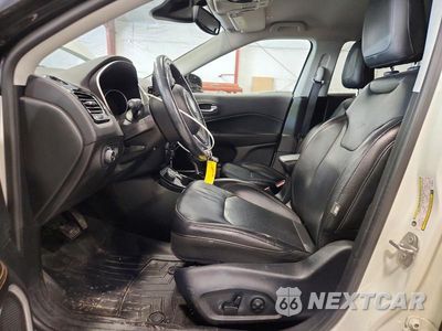 Zdjęcie 7 z 13 samochodu: 2018 JEEP COMPASS LIMITED VIN:3C4NJDCB3JT408777 - miniatura