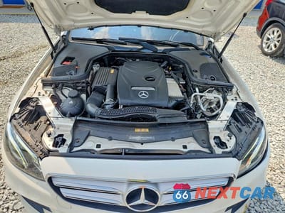 Zdjęcie 11 z 12 samochodu: 2017 MERCEDES-BENZ E 300 VIN:WDDZF4JB5HA074376 - miniatura