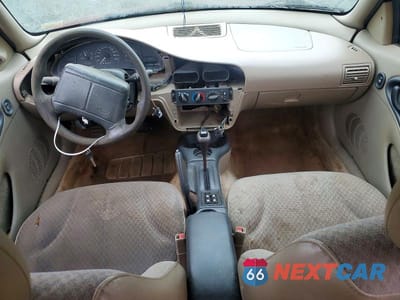 Zdjęcie 8 z 12 samochodu: 1998 CHEVROLET CAVALIER VIN:1G1JC5241W7207658 - miniatura