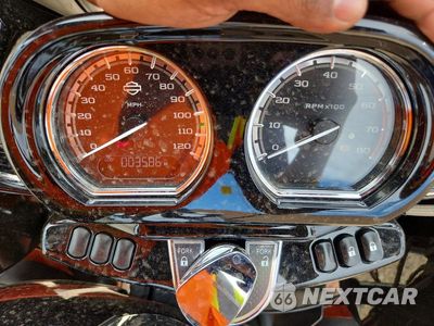 Zdjęcie 7 z 9 samochodu: 2015 HARLEY-DAVIDSON FLTRUSE CVO ROAD GLIDE VIN:1HD1TAN1XFB961493 - miniatura