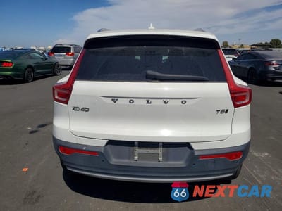 Zdjęcie 6 z 14 samochodu: 2019 VOLVO XC40 T5 MOMENTUM VIN:YV4162UK5K2111545 - miniatura