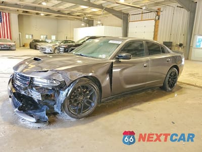 2018 DODGE CHARGER SXT 2C3CDXBG4JH206766 - główne zdjęcie licytacji z USA - miniatura