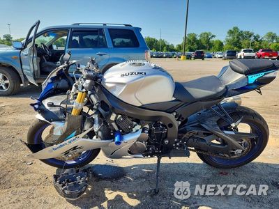 Trzecie zdjęcie samochodu z tyłu: 2026 SUZUKI GSX-R750 VIN:JS1GR7MAXT7100466 - miniatura