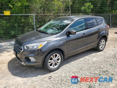 2017 FORD ESCAPE SE 1FMCU0GD5HUD73898 - główne zdjęcie licytacji z USA - miniatura