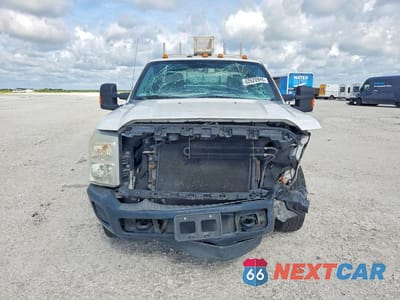 Piąte zdjęcie samochodu w środku: 2015 FORD F350 SUPER DUTY VIN:1FD8X3E67FEC43972 - miniatura