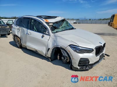 Czwarte zdjęcie samochodu z boku: 2022 BMW X5 XDRIVE40I VIN:5UXCR6C08N9M53625 - miniatura