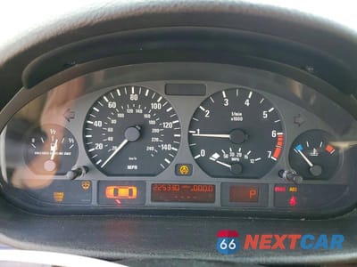 Zdjęcie 9 z 12 samochodu: 2002 BMW 325 I VIN:WBAEV33472KL68736 - miniatura