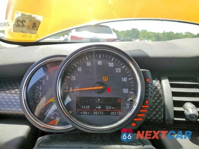 Zdjęcie 9 z 13 samochodu: 2017 MINI COOPER S VIN:WMWXP7C57H3B93820 - miniatura