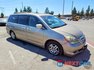 Czwarte zdjęcie samochodu z boku: 2005 HONDA ODYSSEY EXL VIN:5FNRL38725B027176 - miniatura
