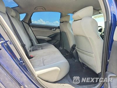 Zdjęcie 10 z 12 samochodu: 2018 HONDA ACCORD LX VIN:1HGCV1F11JA028858 - miniatura