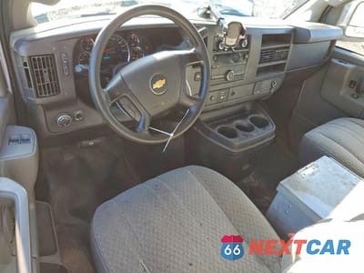 Zdjęcie 8 z 12 samochodu: 2016 CHEVROLET EXPRESS G3500 VIN:1GCZGGFF0G1191463 - miniatura