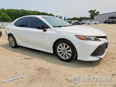 Czwarte zdjęcie samochodu z boku: 2019 TOYOTA CAMRY LE VIN:4T1B11HK0KU773592 - miniatura