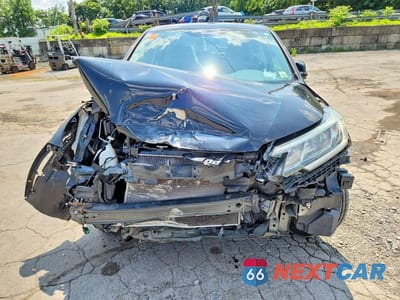 Piąte zdjęcie samochodu w środku: 2016 HONDA CR-V LX VIN:5J6RM4H3XGL137080 - miniatura