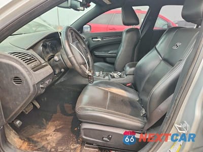 Zdjęcie 7 z 12 samochodu: 2019 CHRYSLER 300 S VIN:2C3CCAGGXKH573438 - miniatura