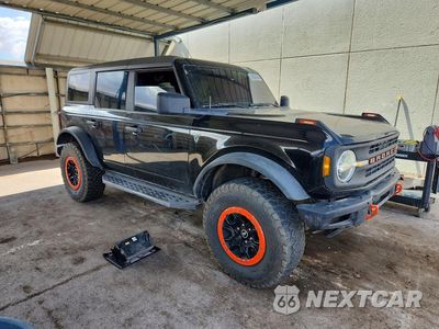 Czwarte zdjęcie samochodu z boku: 2021 FORD BRONCO BASE VIN:1FMEE5DP1MLA88911 - miniatura