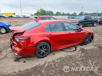 Trzecie zdjęcie samochodu z tyłu: 2021 TOYOTA CAMRY SE VIN:4T1G11AK0MU469004 - miniatura