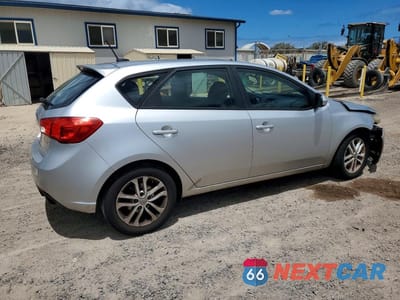 Trzecie zdjęcie samochodu z tyłu: 2012 KIA FORTE EX VIN:KNAFU5A28C5547226 - miniatura