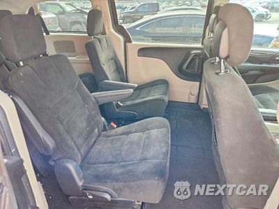 Zdjęcie 10 z 12 samochodu: 2016 DODGE GRAND CARAVAN SXT VIN:2C4RDGCG6GR333848 - miniatura