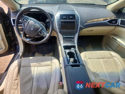 Zdjęcie 8 z 12 samochodu: 2013 LINCOLN MKZ VIN:3LN6L2JK1DR814513 - miniatura